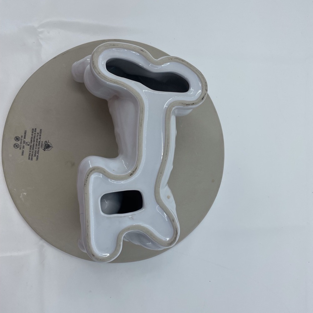 Disney Store Ceramic White Tigger Figural Cake Stand Plate Winnie the Pooh. - Picture 9 of 11